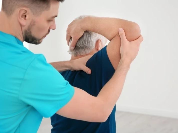 Professional Shoulder Pain Treatment services by Premier Injury Specialists in Forest Park, GA — licensed Injury Specialists provider
